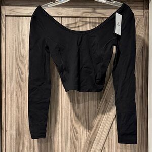 Baleaf Long Sleeve Cropped Exercise top with scoop back